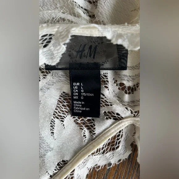 Lace tank top - Picture 3 of 3